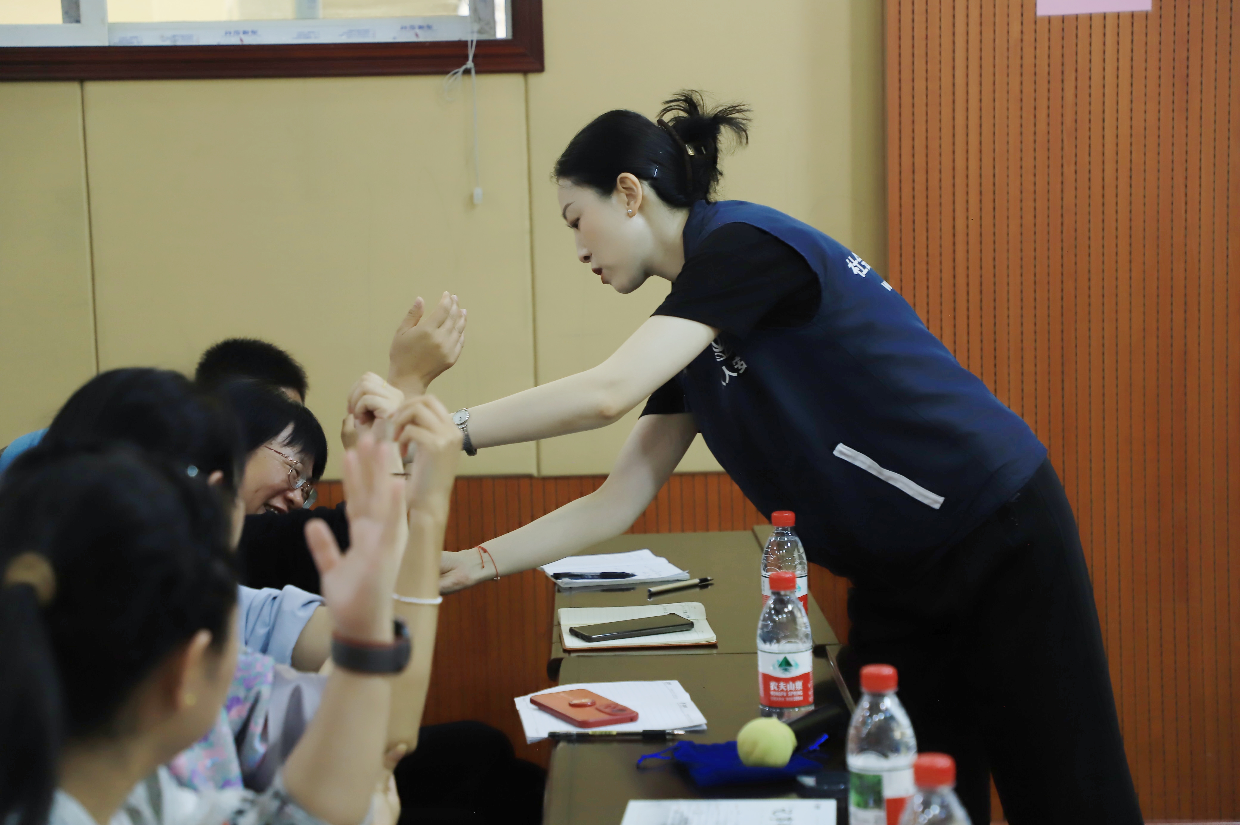 安全健康培训丨省安全健康教育中心走进我司，解锁科学养生新姿态